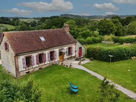 Location gite à Saint Martin des Pézerits, Charmante longère authentique et lumineuse avec grand jardin, proche du Perche