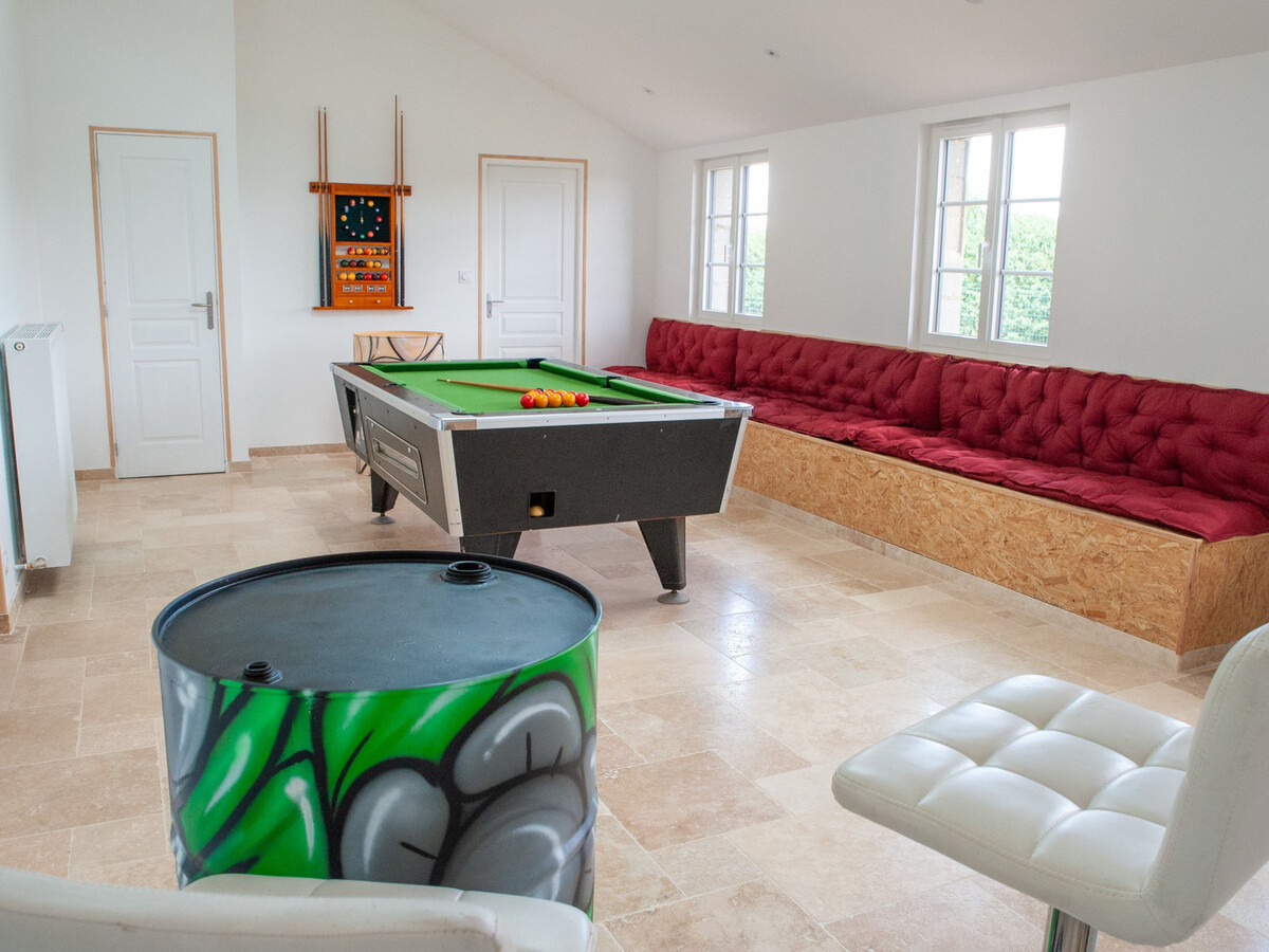 Gîte de la Bergerie : 14 personnes, 300 m², jardin et jeux - Photo 2