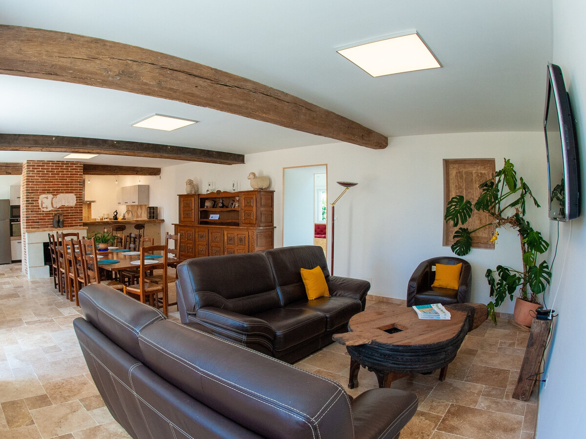 Gîte de la Bergerie : 14 personnes, 300 m², jardin et jeux - Photo 17