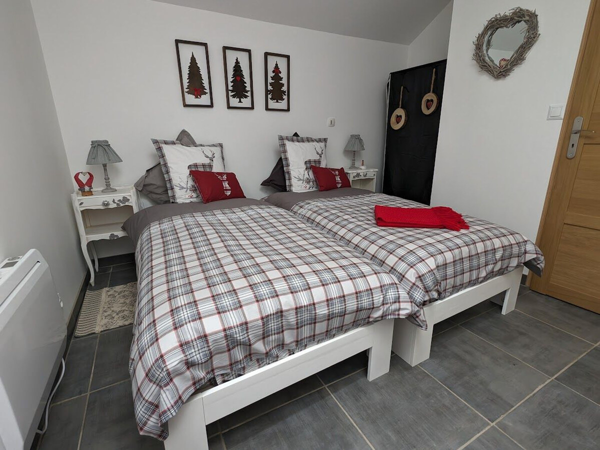 Gîte forêt avec piscine et terrasse à Saint-Rémy - Photo 23
