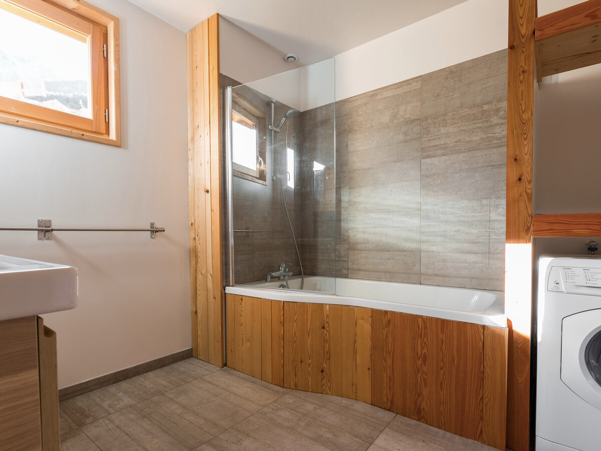 Chalet 4 chambres Vars avec vue montagne et parking - Photo 16