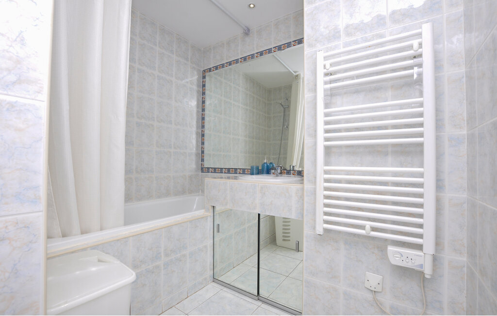 Appartement Juan-les-Pins, balcon et piscine commune - Photo 18