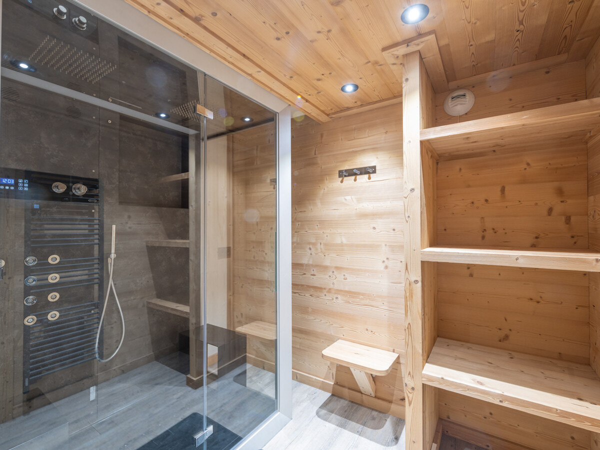 Chalet 178m² pieds des pistes avec salle de jeux et hammam - Photo 13