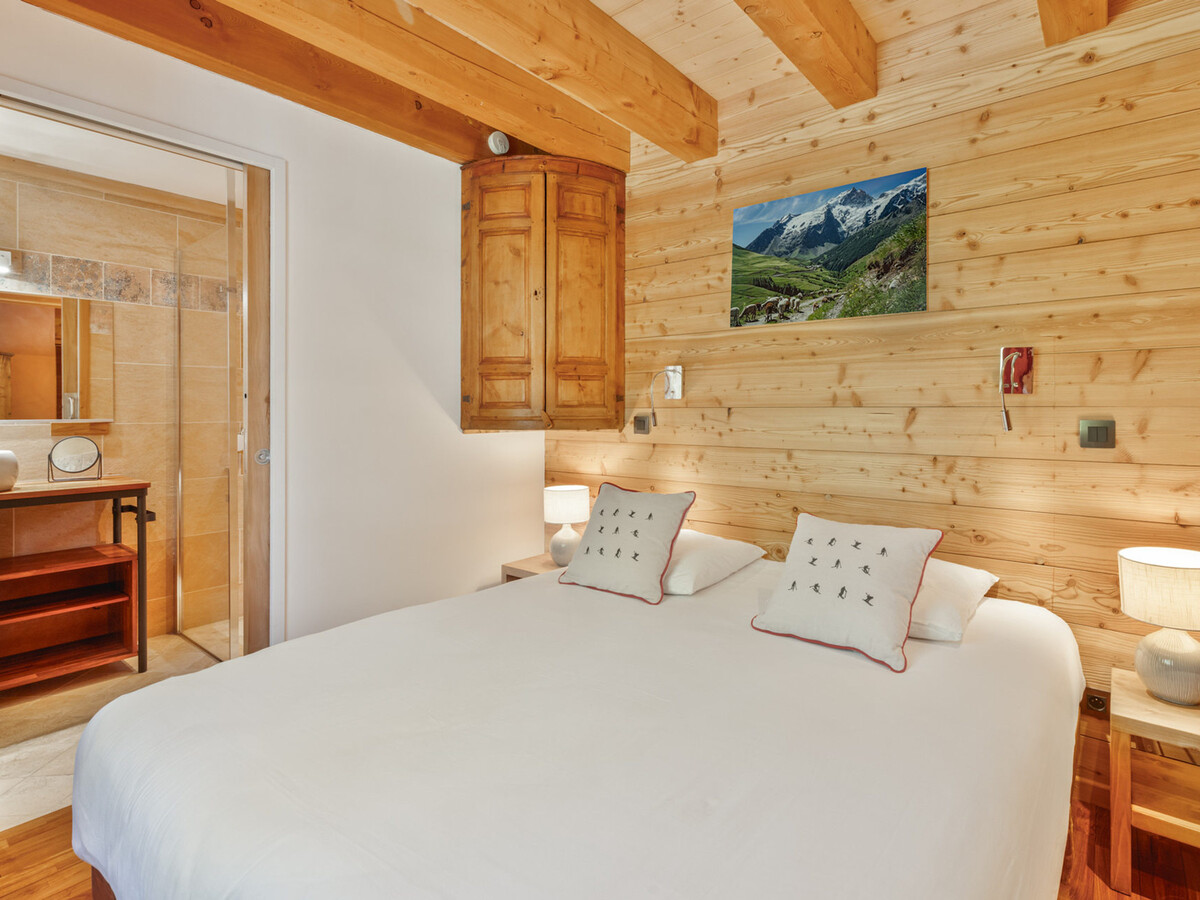 Chalet Marmotte 2 – 11 pers., baignoire balnéo et poêle - Photo 6