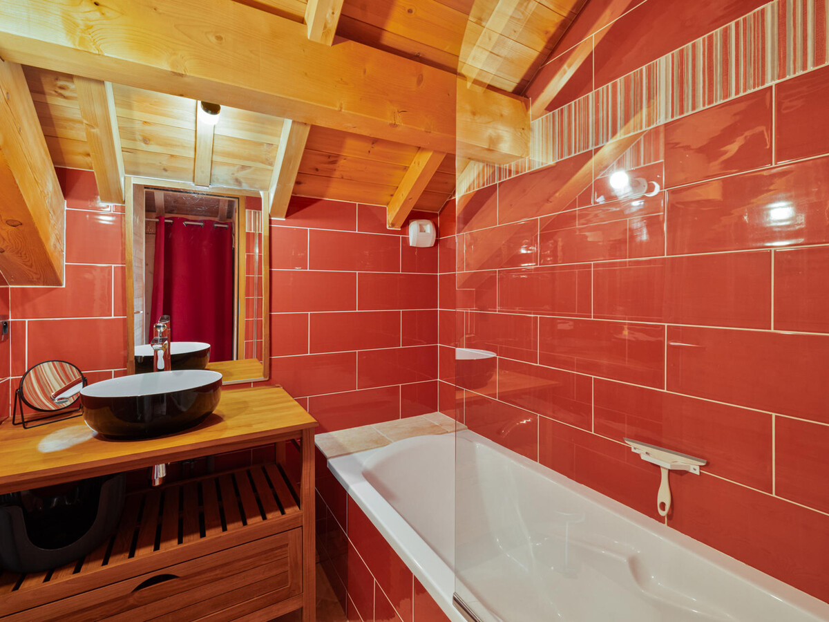 Chalet Marmotte 2 – 11 pers., baignoire balnéo et poêle - Photo 7