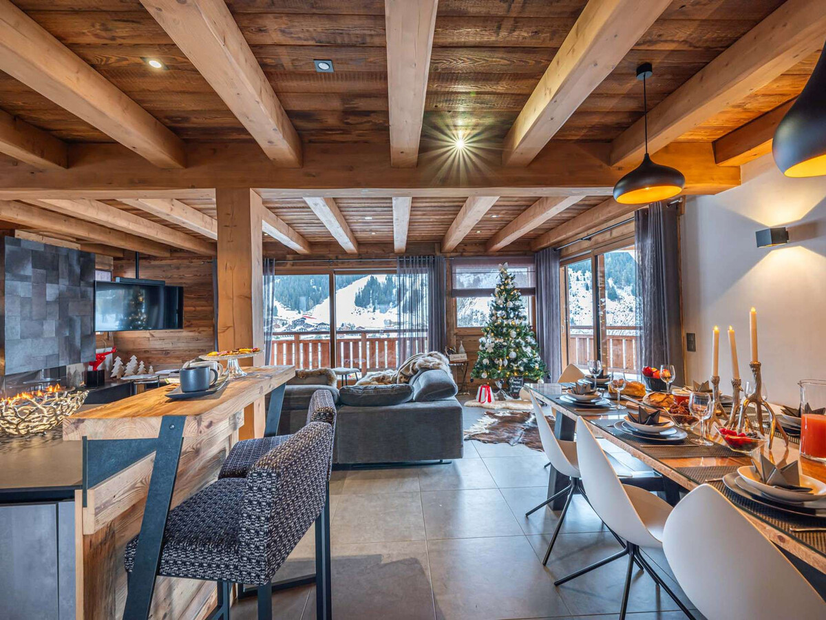 Chalet 176m² skis aux pieds, jacuzzi et sauna - Photo 2