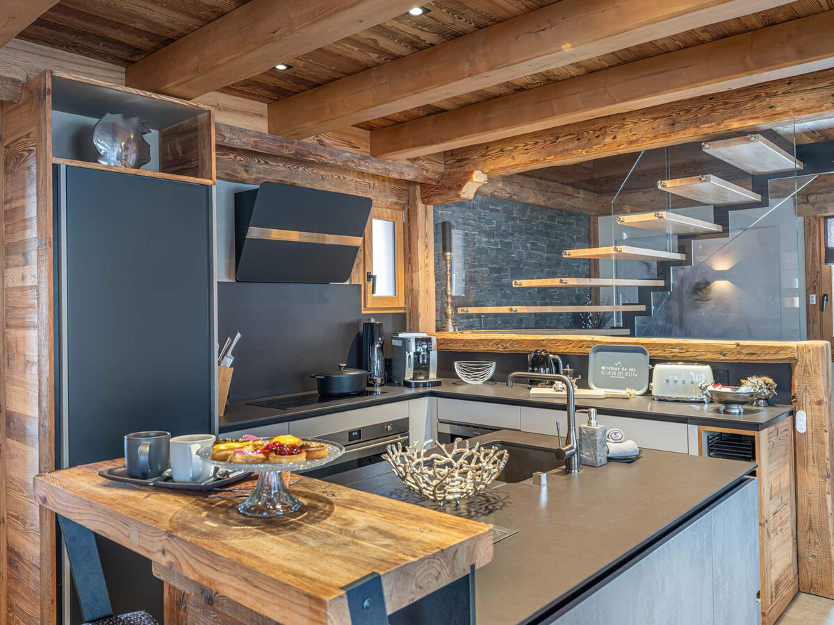 Chalet 176m² skis aux pieds, jacuzzi et sauna - Photo 4