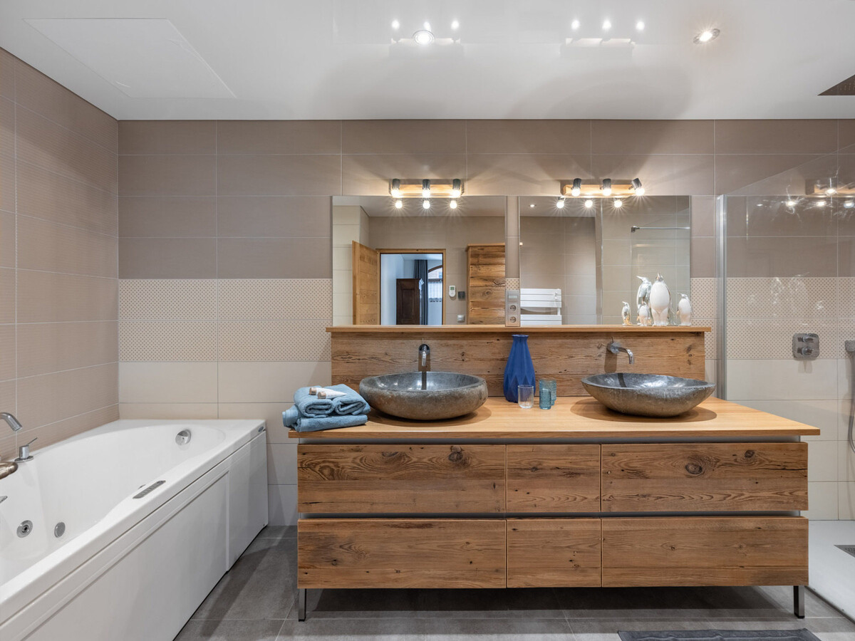 Loft Émeraude 250m² - 13 pers., spa et piscine - Photo 10