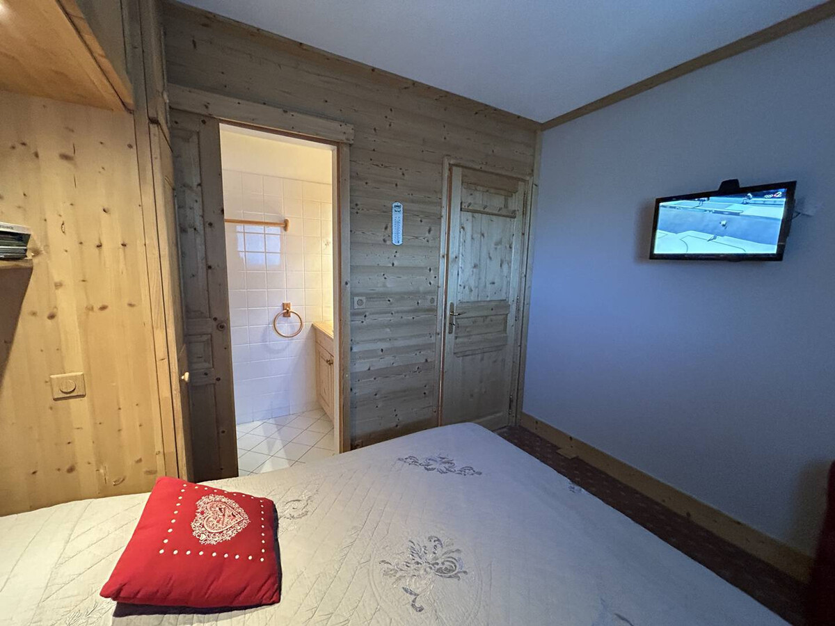 Appartement 2 pièces + cabine Méribel, balcon Sud vue pistes - Photo 9