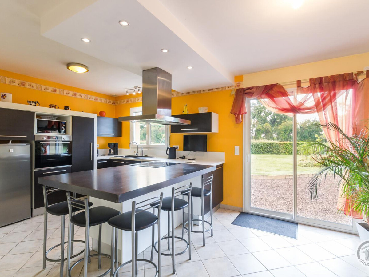 Gîte 12 personnes avec jardin clos et salle de jeux - Photo 3