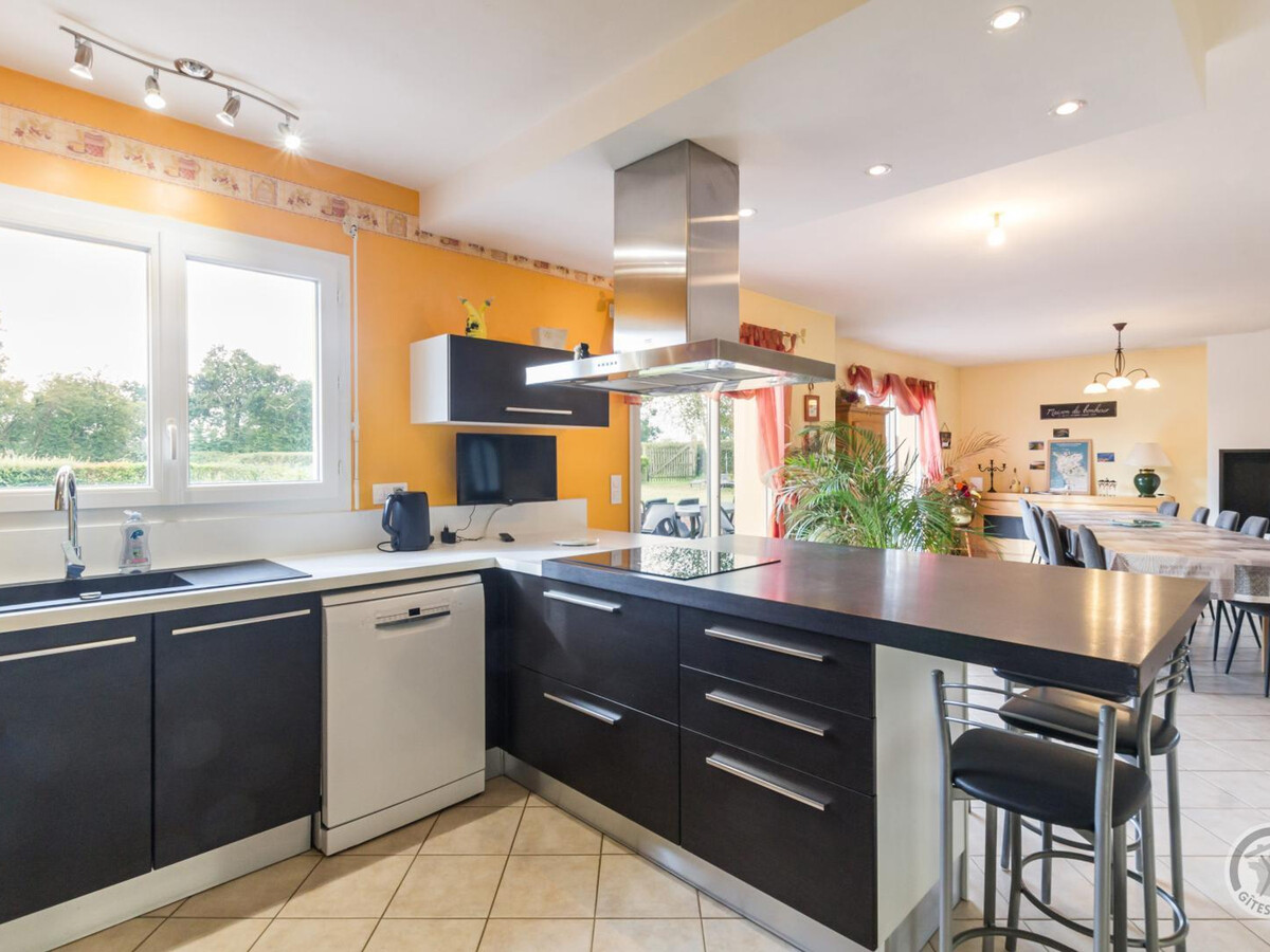 Gîte 12 personnes avec jardin clos et salle de jeux - Photo 6