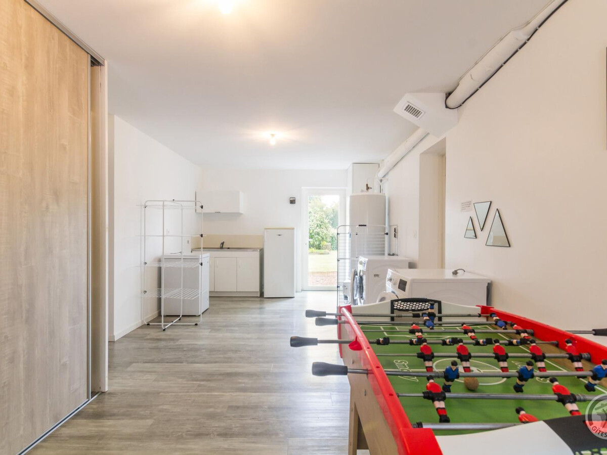 Gîte 12 personnes avec jardin clos et salle de jeux - Photo 13