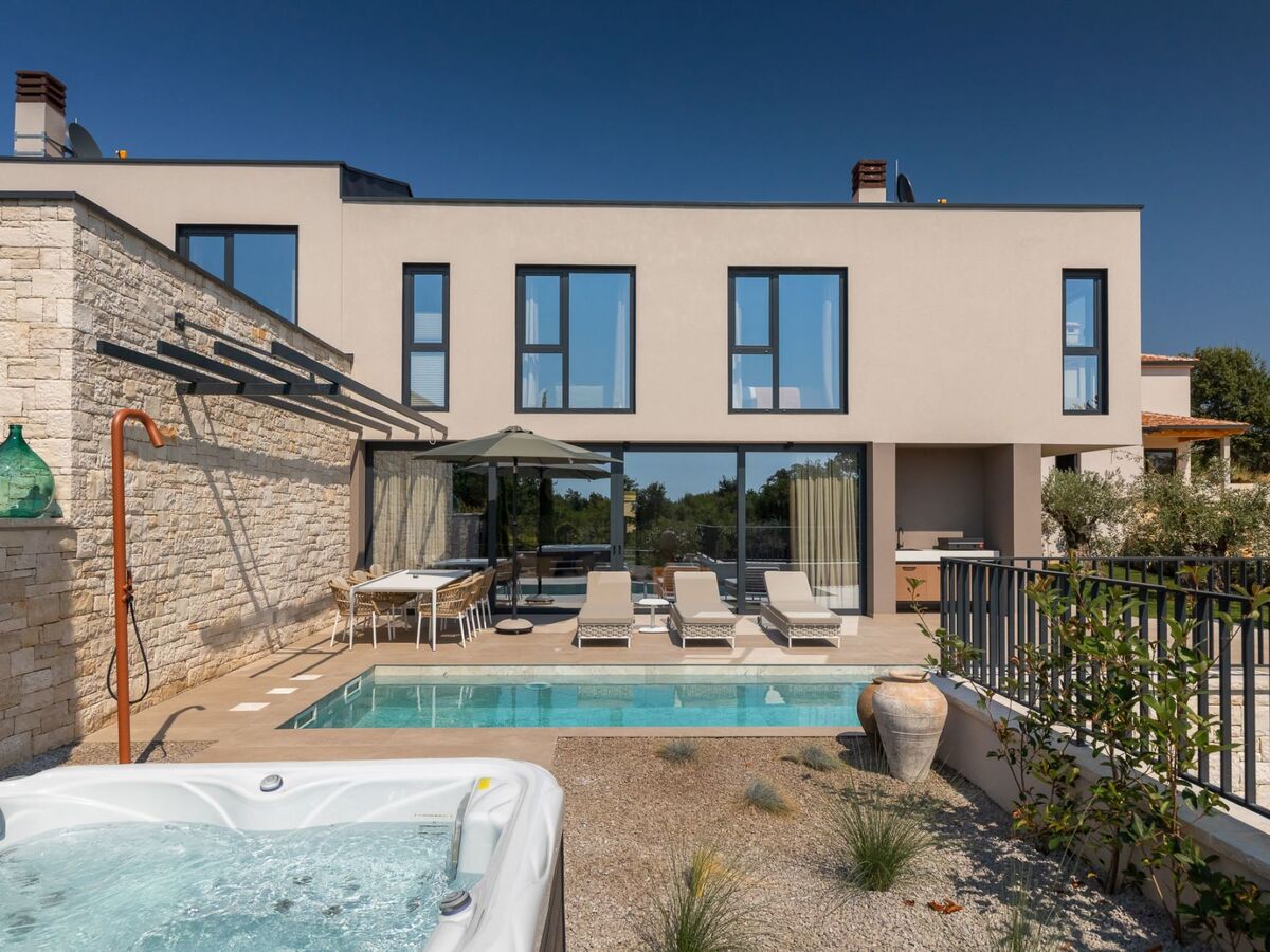 Maison Tia 2 : piscine chauffée privée à Poreč - Photo 45