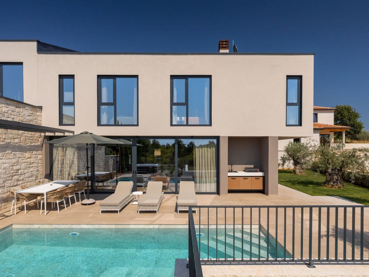 Maison Tia 2 : piscine chauffée privée à Poreč - Photo 47