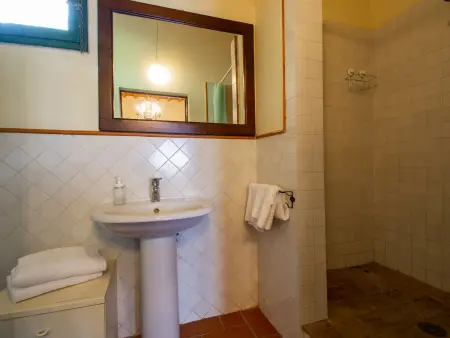 Gîte Mattonai – Ancienne ferme 9 pers., piscine, vue vallée : photo 15