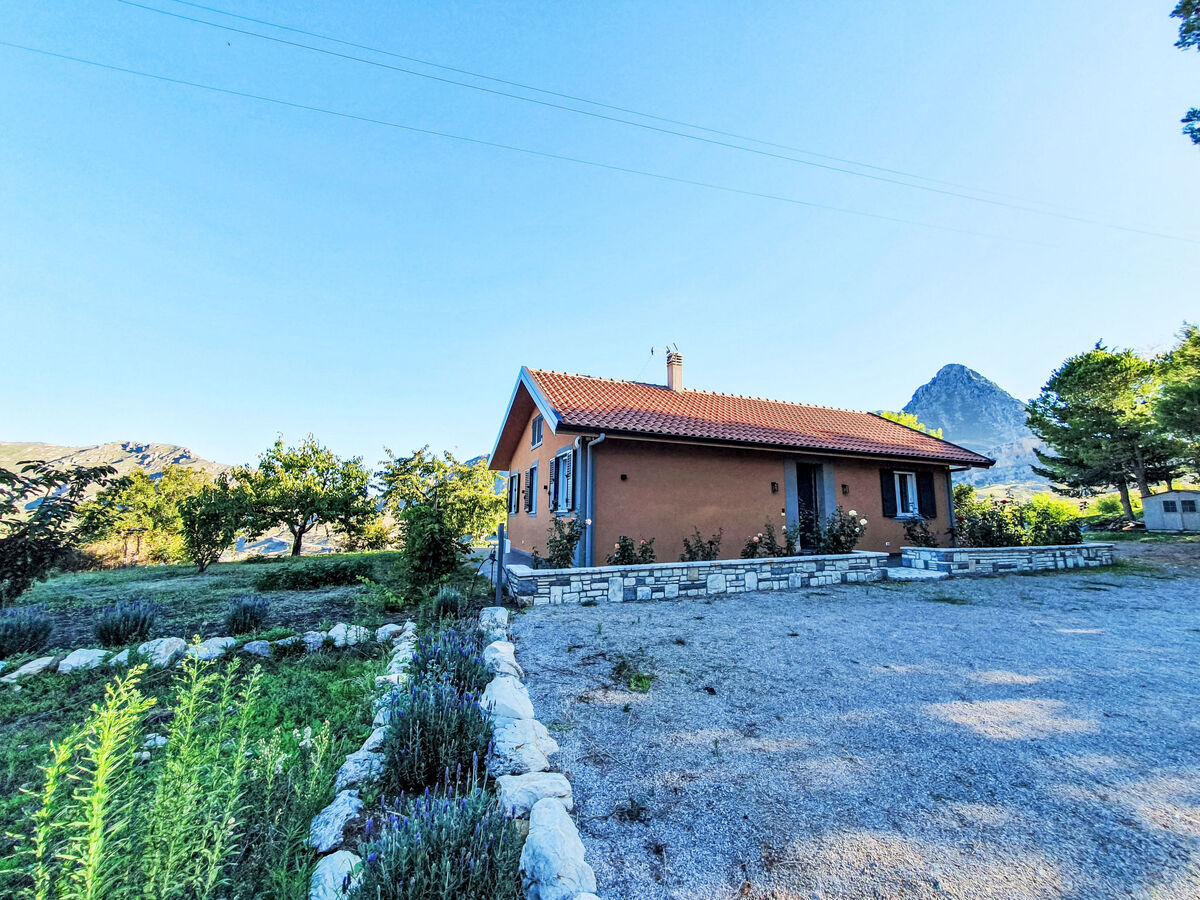 Villa Ginestra à Monreale avec piscine et vue montagne - Photo 32