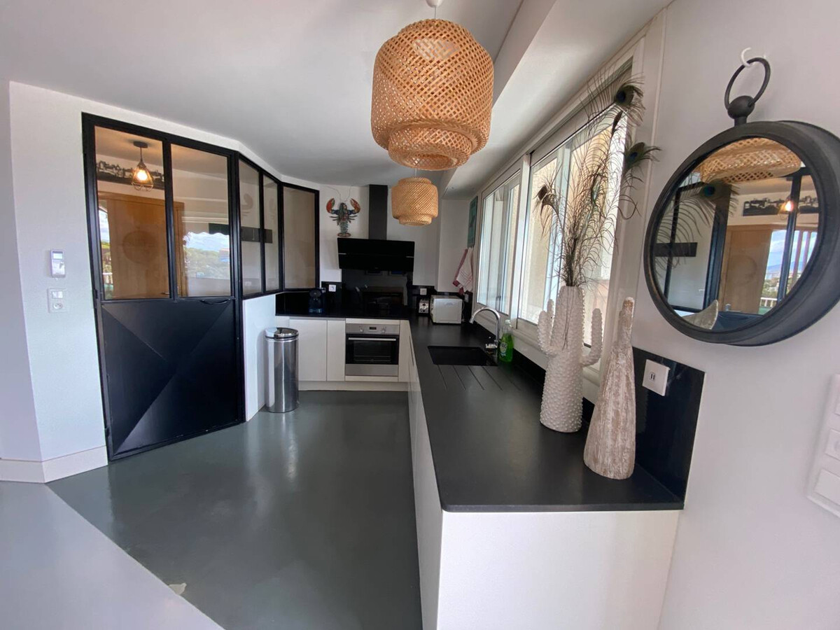 T3 climatisé vue mer, terrasse 14m², parking privé - Photo 13