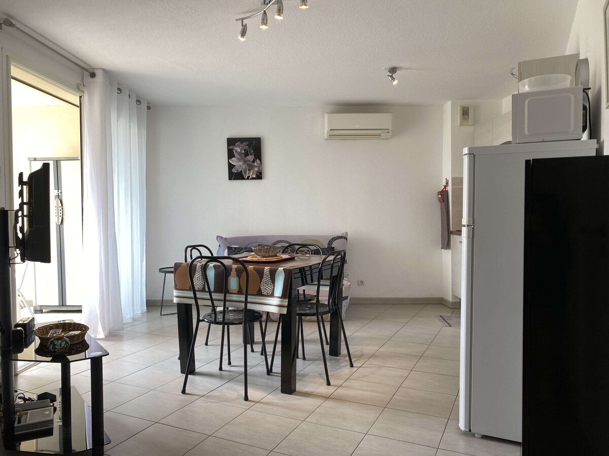 T2 Balaruc-les-Bains : terrasse privée, garage et climatisation - Photo 5