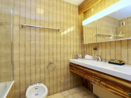 Refuge Montagnard Luxe à Courchevel 1850 avec Parking et Wifi : photo 6