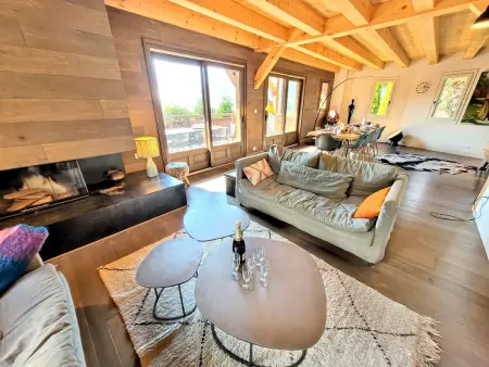 Chalet 6 chambres pour 12 pers avec cheminée et WiFi, vue montagnes - Photo 3