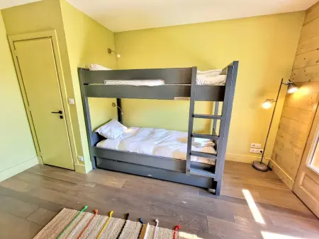 Chalet 6 chambres pour 12 pers avec cheminée et WiFi, vue montagnes - Photo 11