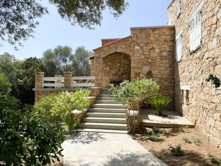 Villa en pierre avec piscine privée à 100 m de la plage, Olmeto : photo 3