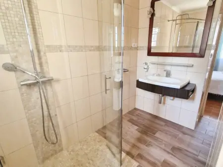 Villa en pierre avec piscine privée à 100 m de la plage, Olmeto : photo 17