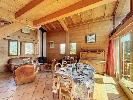 Chalet individuel avec garage, terrasse, buanderie et cuisine équipée - Photo 2