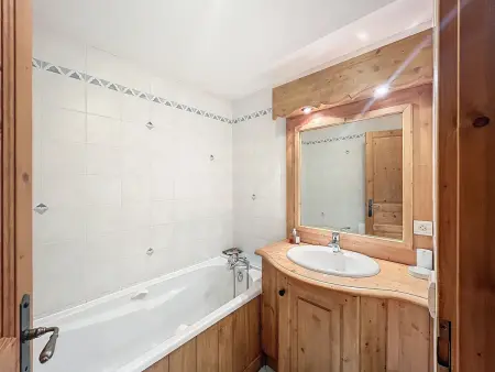 Chalet individuel avec garage, terrasse, buanderie et cuisine équipée - Photo 19