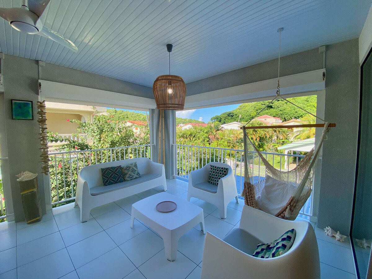 T3 La Maison Bleue avec terrasse couverte à Sainte-Anne - Photo 1