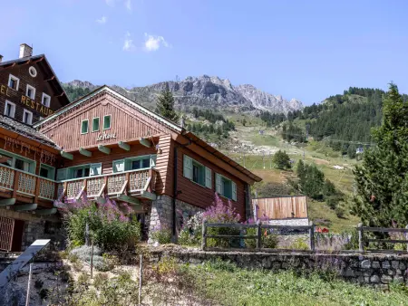 Chalet 6 chambres skis aux pieds, piscine et sauna : photo 16