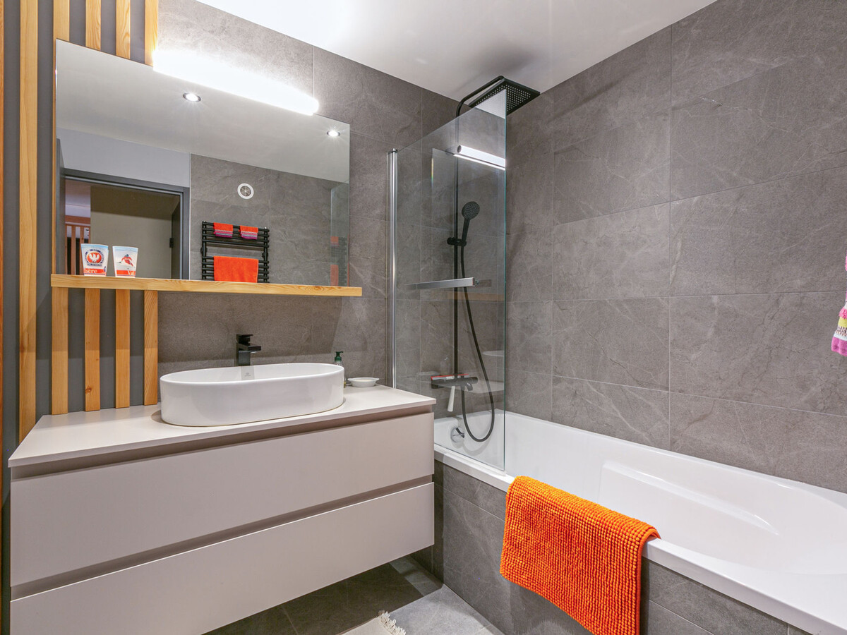 3 pièces rénové 48m² balcon Sud à Val-d'Isère - Photo 9
