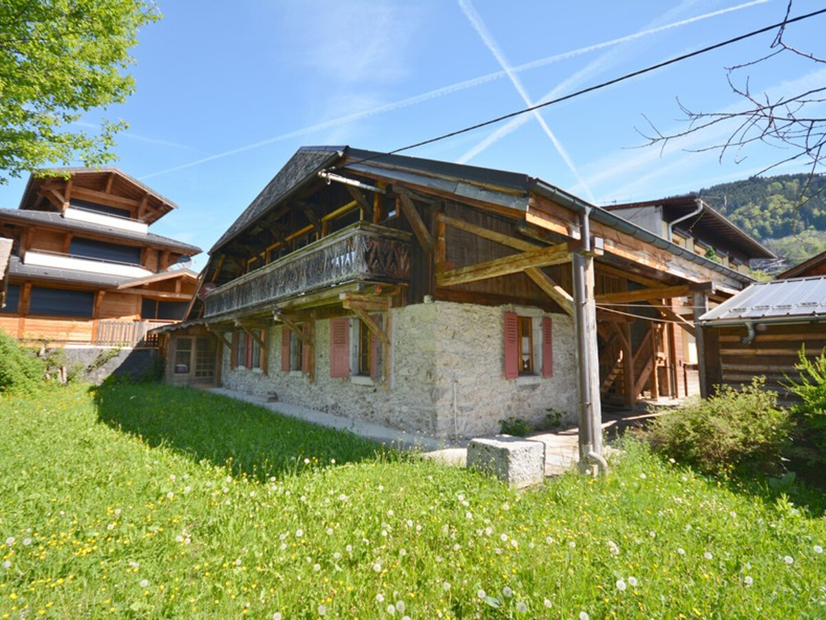Chalet rénové 8 pers. proche centre et pistes avec parking - Photo 14
