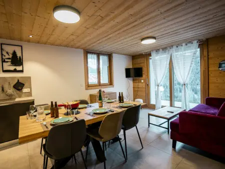 Location appartement à Châtel, Chalet 3 Pièces, 6 Pers., Exposition Sud avec Terrasse et Parking Privatif