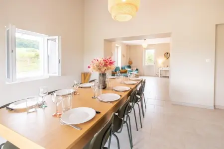 Maison de gare rénovée avec roulotte et piscine à Hautefort : photo 20