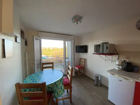 Location appartement à La Roche Posay, T2 avec terrasse et Wi-Fi, proche des Thermes du Connétable