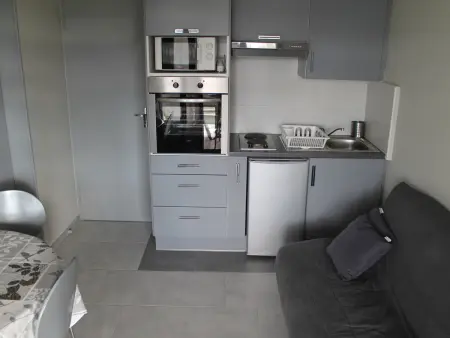 Location appartement à La Roche Posay, Charmant T2 avec terrasse et Wi-Fi à 100m des Thermes