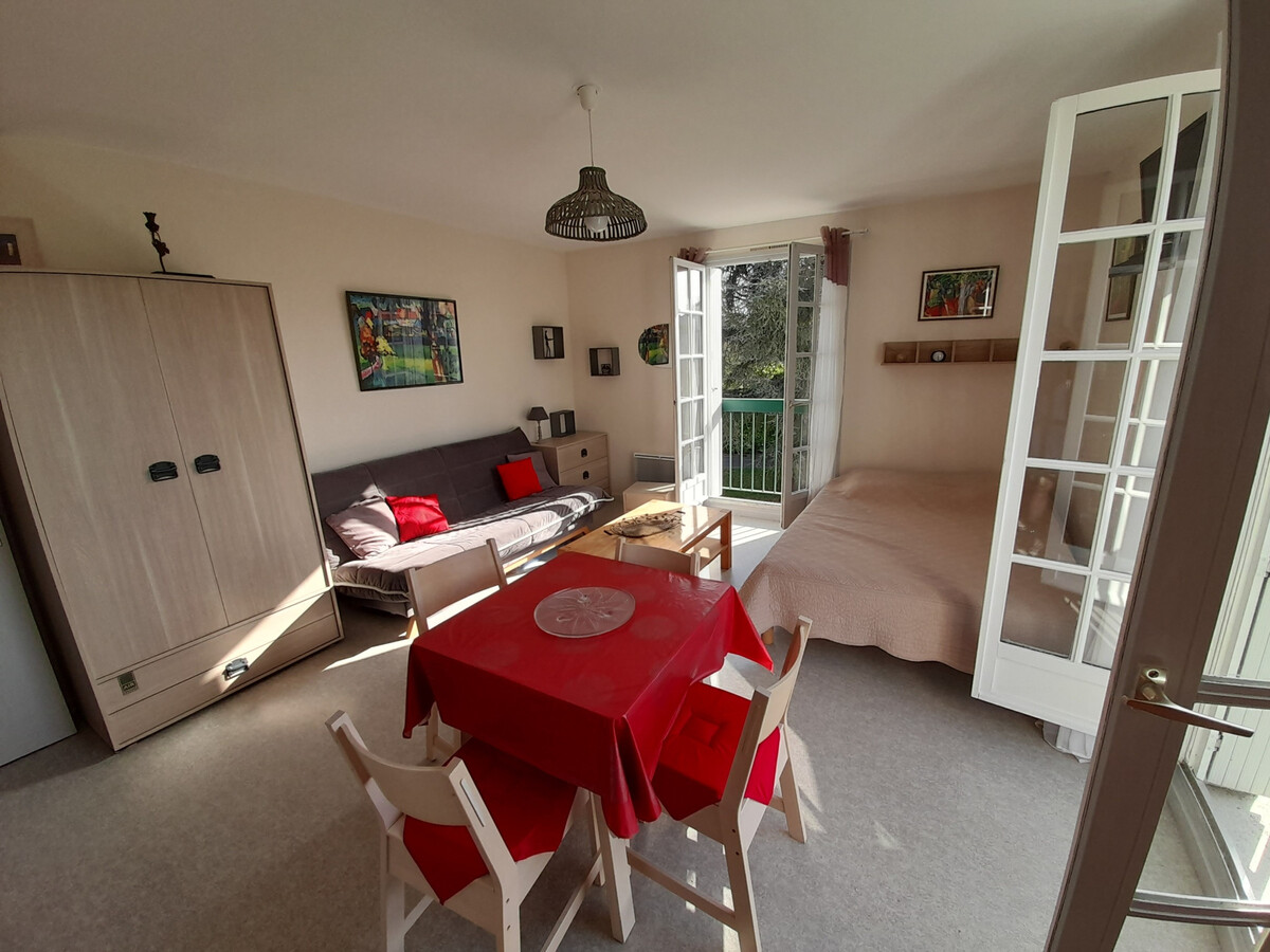 Studio lumineux centre-ville avec ascenseur, 3 personnes - Photo 1
