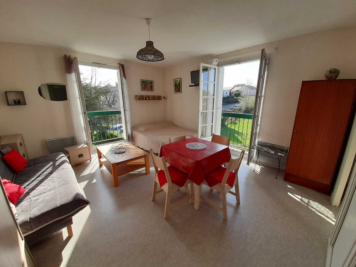 Studio lumineux centre-ville avec ascenseur, 3 personnes - Photo 2