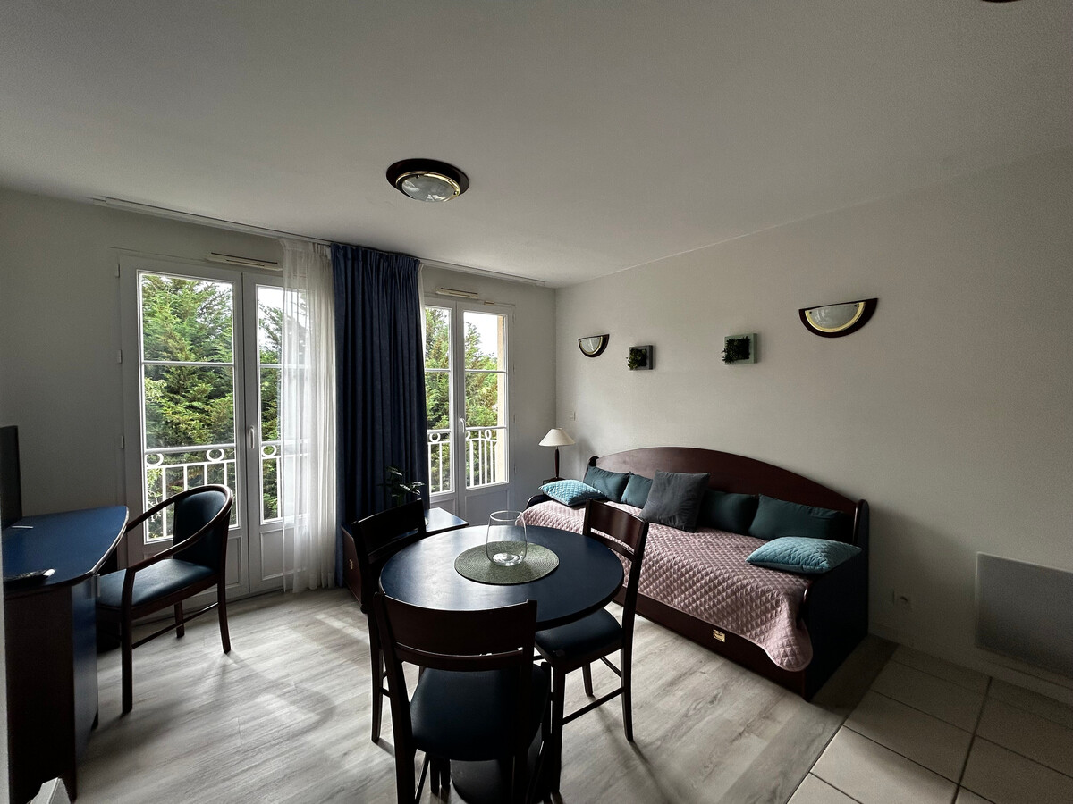 Appartement T2 près des Thermes, balcon et piscine - Photo 3