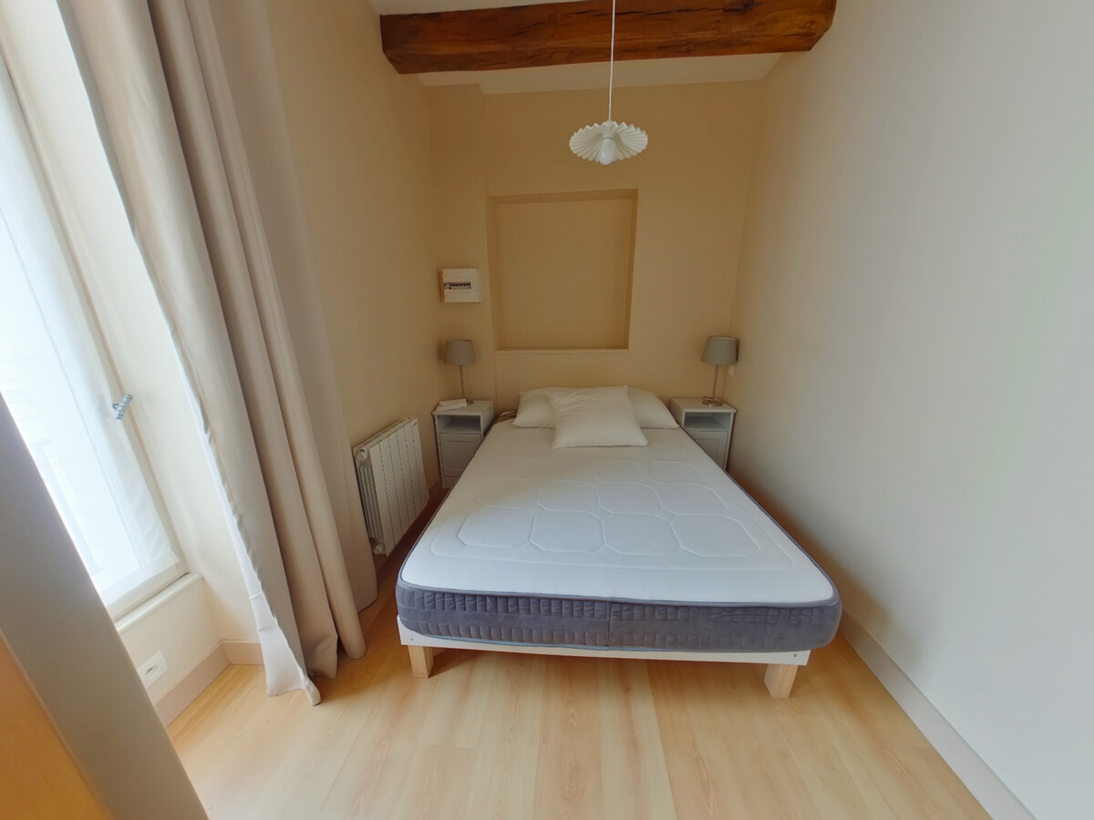 Apt 1er étage centre-ville, 900m des Thermes - Photo 4