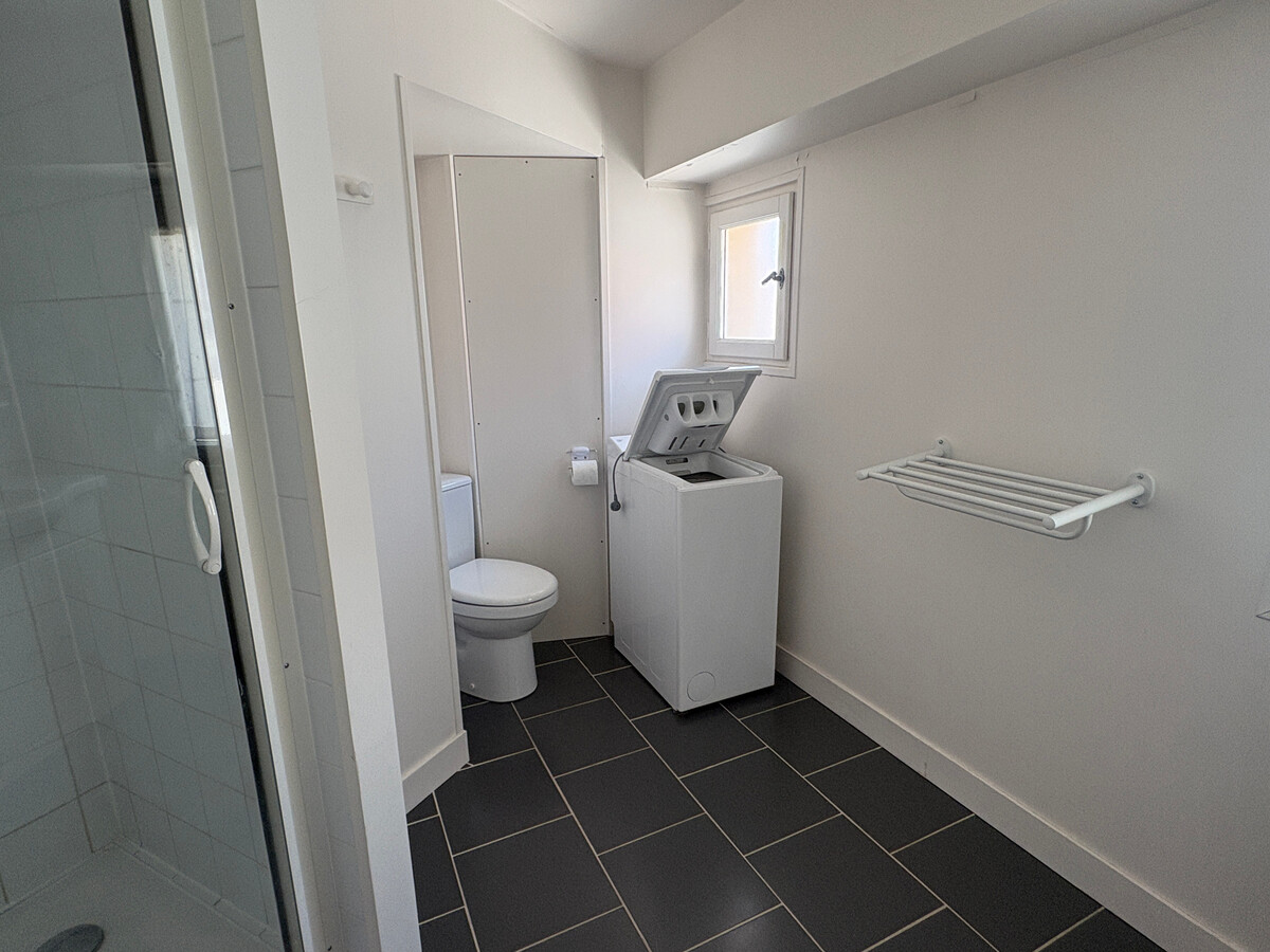Apt 1er étage centre-ville, 900m des Thermes - Photo 16