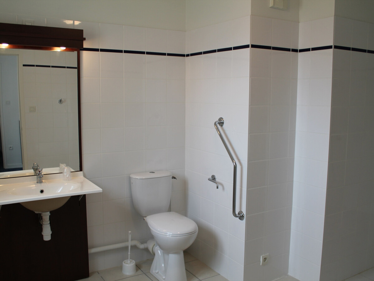 Appartement PMR avec piscine à La Roche-Posay - Photo 6