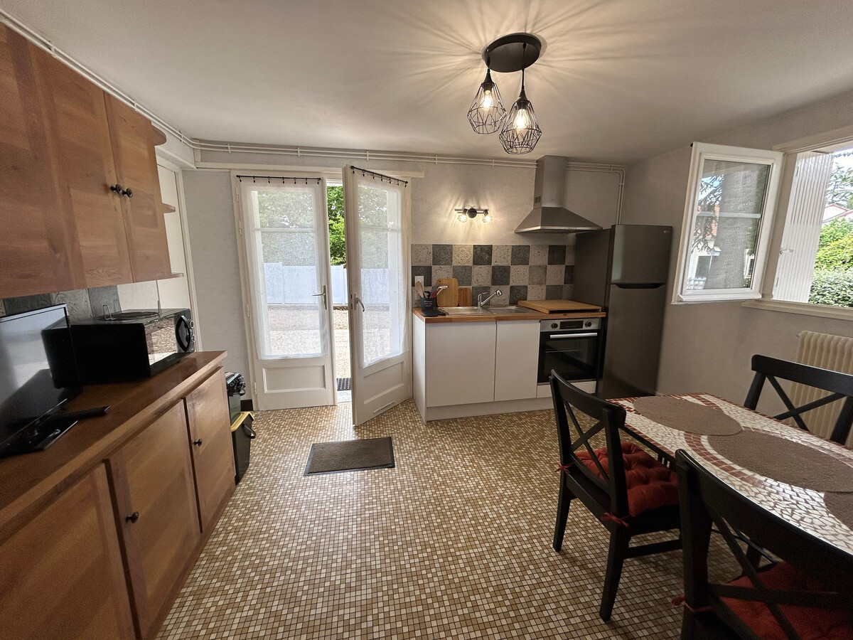 Appartement 3 personnes centre La Roche-Posay, jardin - Photo 6