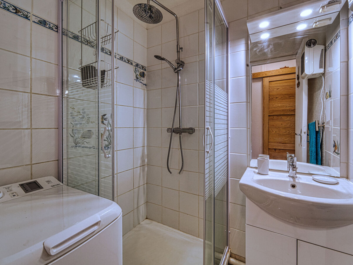 Studio 28 m² au 18e étage, vue pistes ski - Photo 14