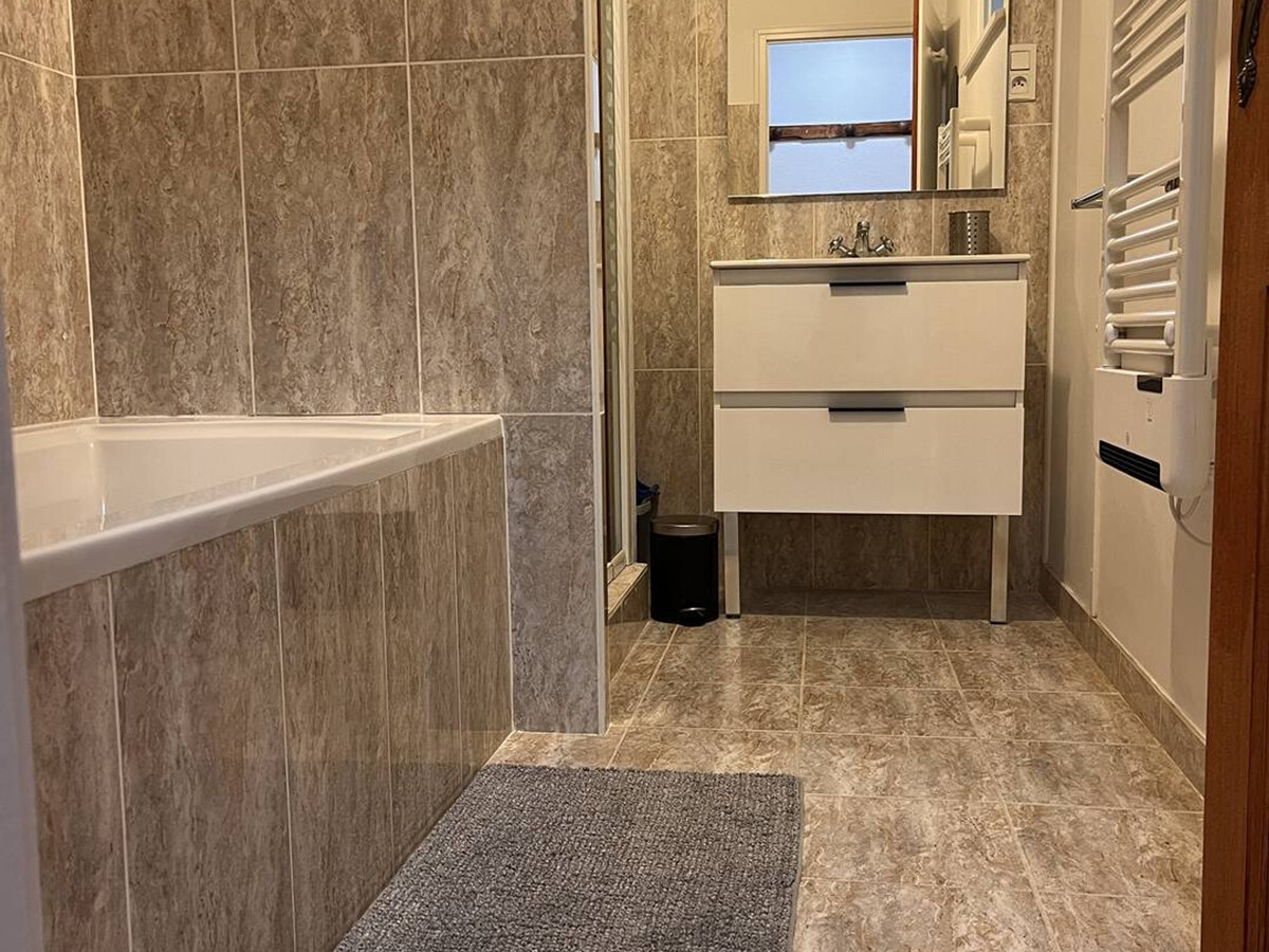 Appartement 41 m² centre-ville, 4-6 pers, local à ski - Photo 7