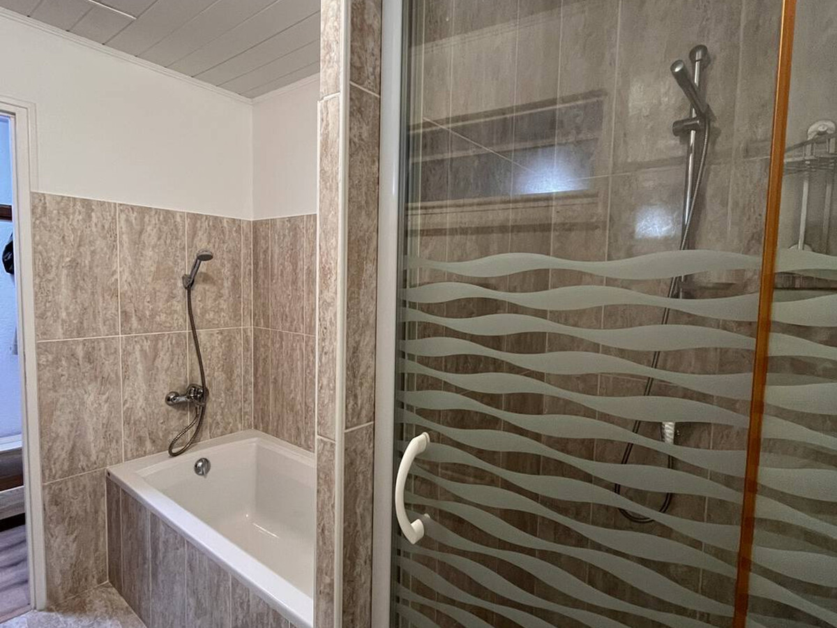 Appartement 41 m² centre-ville, 4-6 pers, local à ski - Photo 9