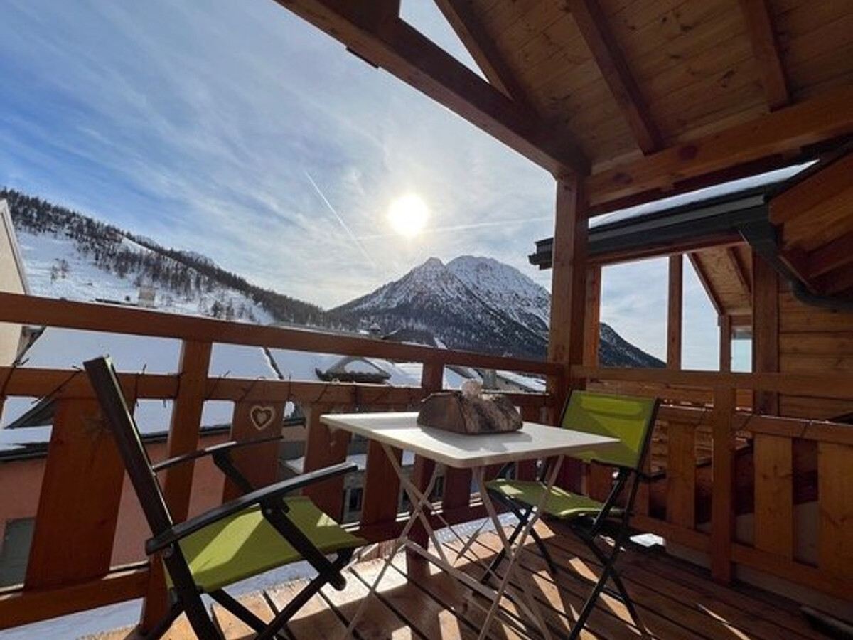Duplex 110 m² à 60 m des pistes, garage et terrasse sud - Photo 3