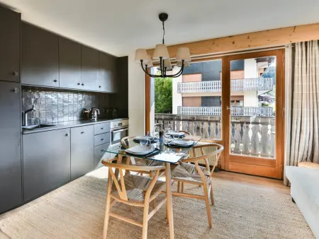 T2 aux Gets avec 2 balcons, pistes à 100 m et parking : photo 4