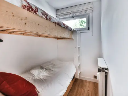 T2 aux Gets avec 2 balcons, pistes à 100 m et parking : photo 10